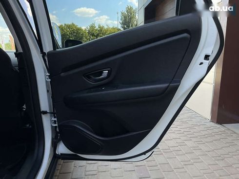 Renault Scenic 2019 - фото 30