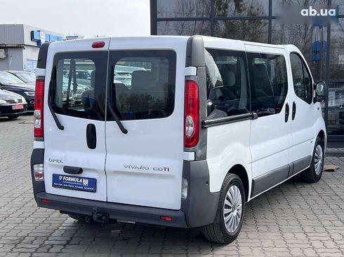 Opel Vivaro 2012 - фото 30