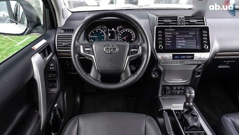 Toyota Land Cruiser Prado 2023 - фото 9