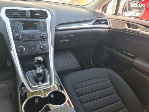 Ford Mondeo 2016 белый - фото 9