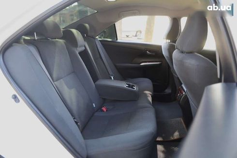 Toyota Camry 2012 - фото 9