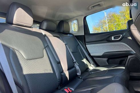 Jeep Compass 2021 - фото 11