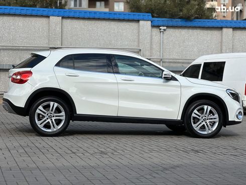 Mercedes-Benz GLA-Класс 2017 белый - фото 4