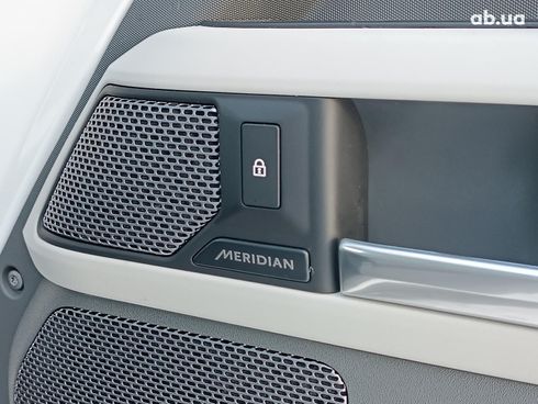 Land Rover Defender 2021 белый - фото 38