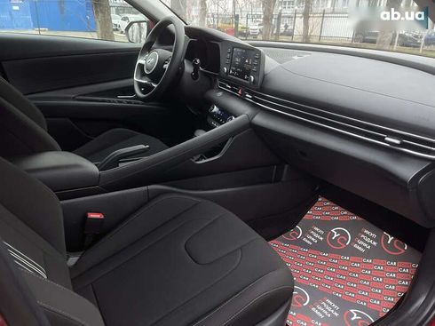 Hyundai Elantra 2023 - фото 29