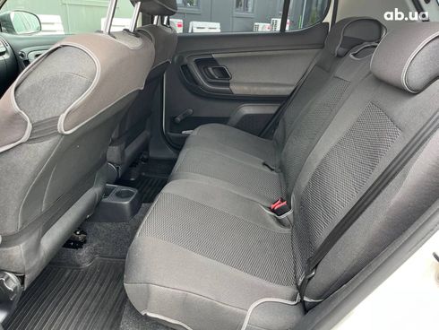 Skoda Fabia 2014 белый - фото 27