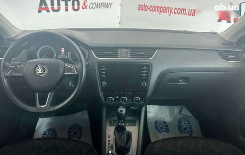 Skoda Octavia 2018 - фото 12