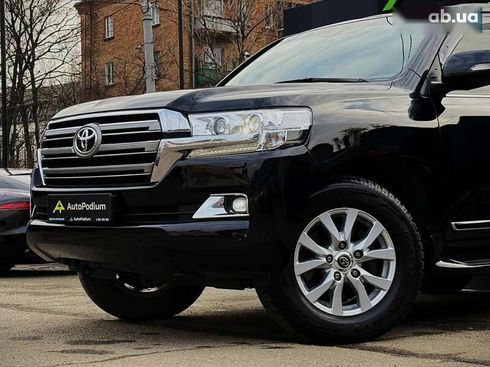 Toyota Land Cruiser 2019 - фото 5