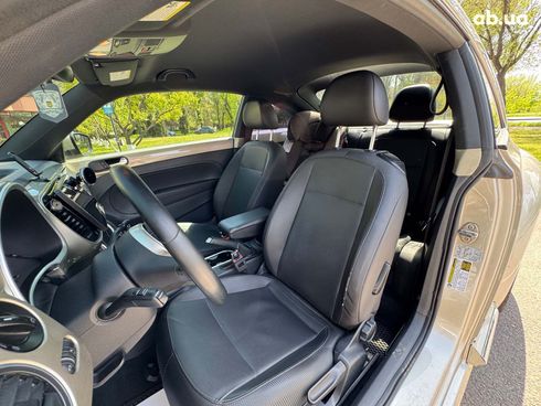 Volkswagen Beetle 2014 бежевый - фото 24