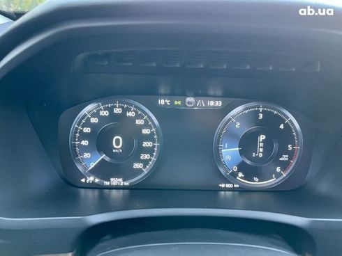 Volvo XC90 2017 - фото 18