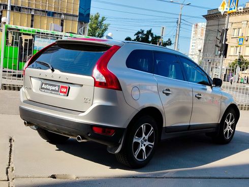 Volvo XC60 2012 серый - фото 8