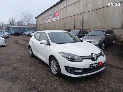 Renault Megane 2015 белый - фото 3