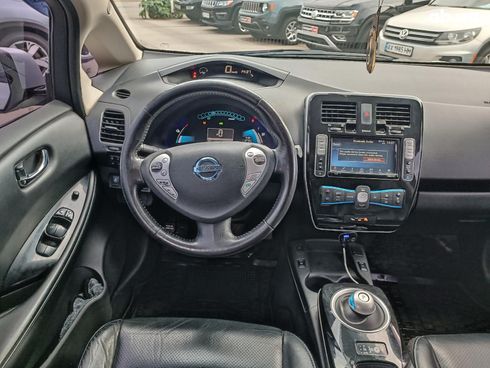 Nissan Leaf 2016 серый - фото 14