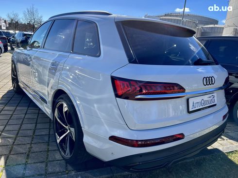 Audi Q7 2022 - фото 30