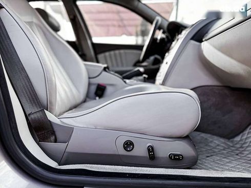 Maserati Quattroporte 2005 - фото 30