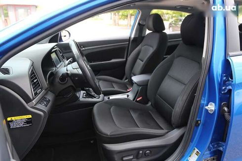 Hyundai Elantra 2016 - фото 9