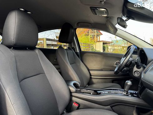 Honda HR-V 2018 синий - фото 28