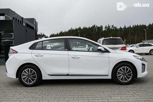 Hyundai Ioniq 2021 - фото 24