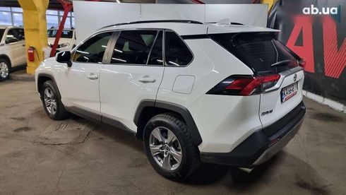Toyota RAV4 2022 - фото 4