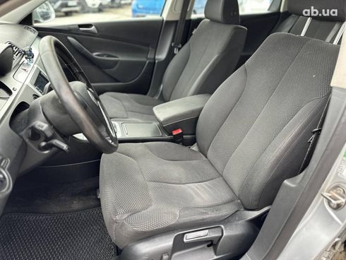 Volkswagen passat b6 2009 серый - фото 15