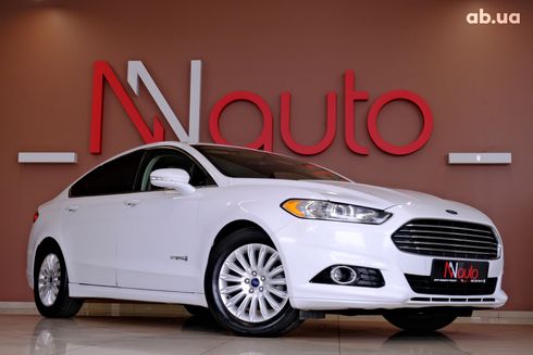 Ford Fusion 2015 белый - фото 4