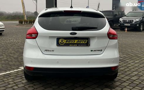 Ford Focus 2018 - фото 6