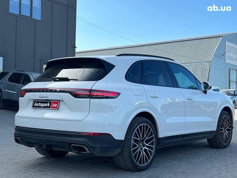 Porsche Cayenne 2021 белый - фото 9