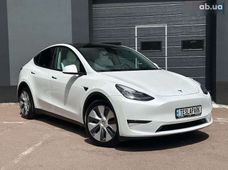 Продаж вживаних Tesla Model Y 2023 року в Києві - купити на Автобазарі