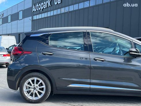 Chevrolet Bolt 2020 серый - фото 10