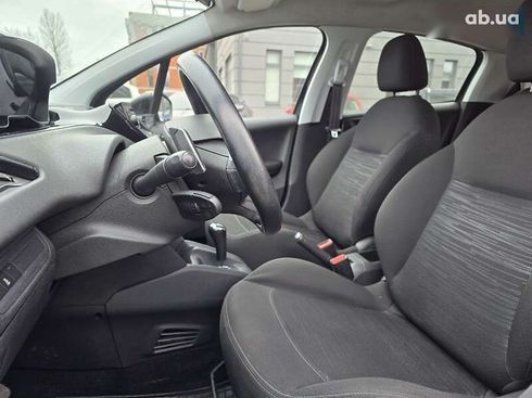 Peugeot 208 2012 - фото 9