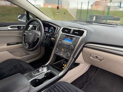 Ford Fusion 2016 - фото 22