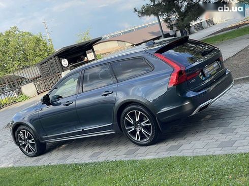 Volvo V90 Cross Country 2018 - фото 13