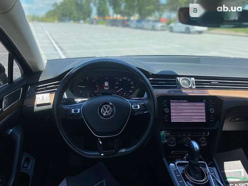 Volkswagen Passat 2018 - фото 29