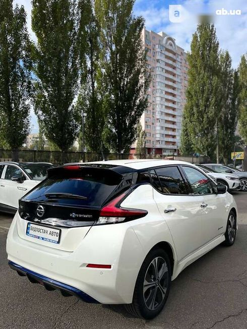 Nissan Leaf 2019 - фото 11