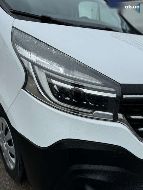 Renault Trafic 2021 - фото 10