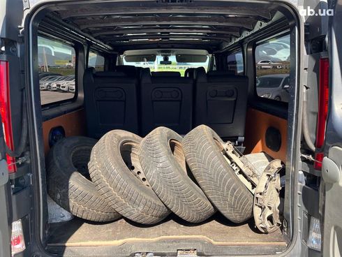 Renault Trafic 2014 серый - фото 23