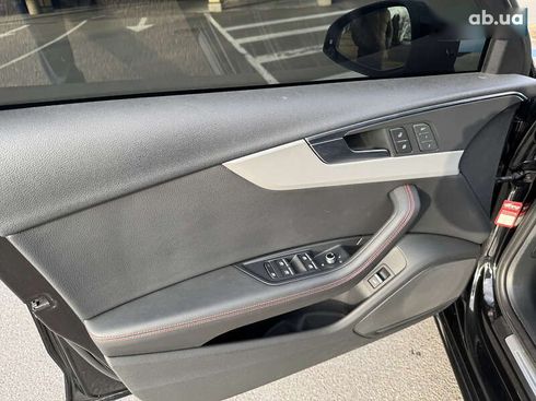 Audi A4 2020 - фото 17
