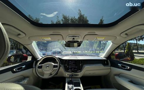 Volvo XC60 2020 - фото 14