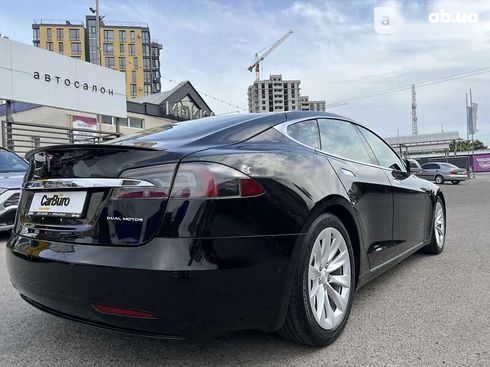 Tesla Model S 2019 - фото 10