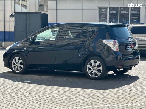 Toyota Verso 2012 черный - фото 5