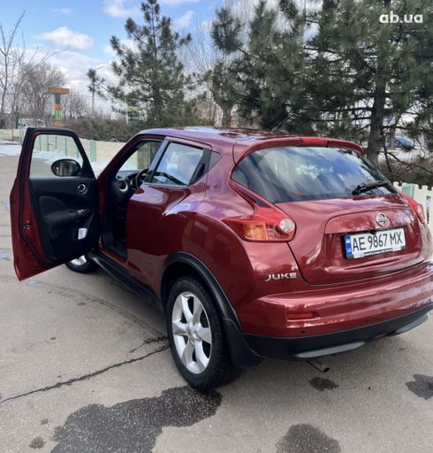 Nissan Juke 2012 вишневый - фото 9