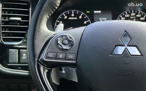 Mitsubishi Outlander 2020 - фото 12