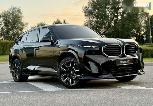 BMW XM 2023 - фото 23