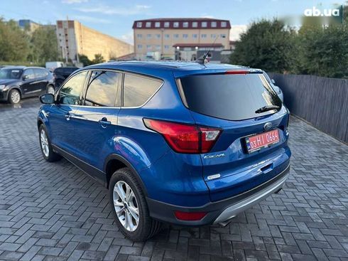 Ford Escape 2019 - фото 3