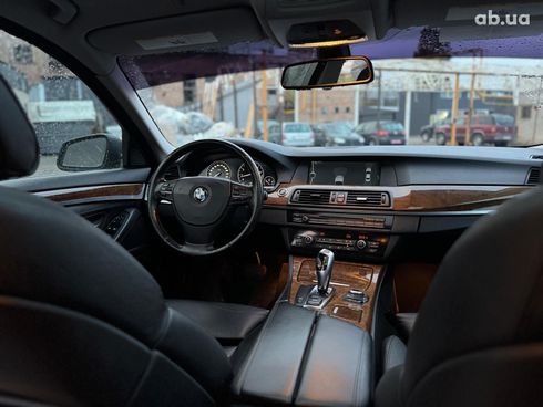 BMW 5 серия 2011 коричневый - фото 43