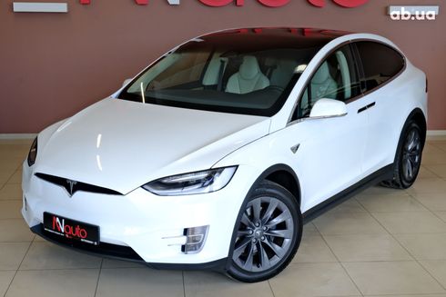 Tesla Model X 2019 белый - фото 2