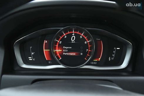 Volvo XC60 2017 - фото 27