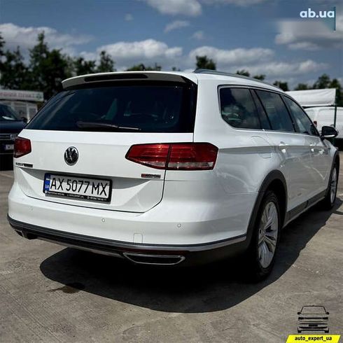 Volkswagen passat alltrack 2018 - фото 3