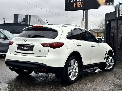 Infiniti QX70 2013 - фото 9