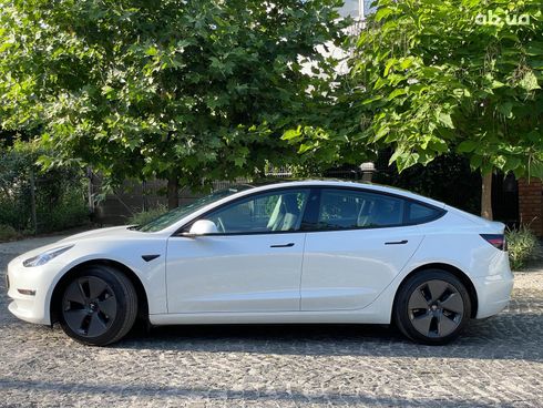 Tesla Model 3 2021 белый - фото 8